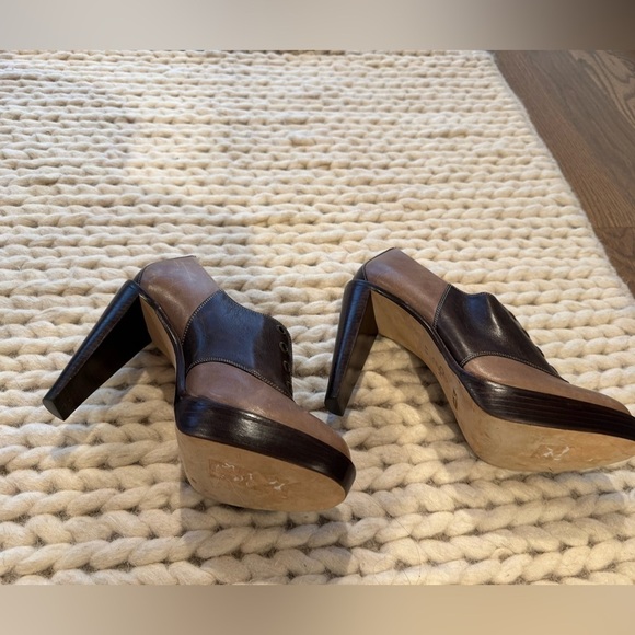 Cole Haan - Unique Women’s Multi Colored Heels - Size 8 high Chelsea pump - Picture 7 of 8